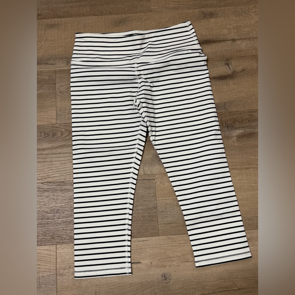 Glyder capri black and white stripe workout leggings